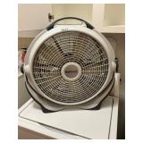 Wind machine, electric fan