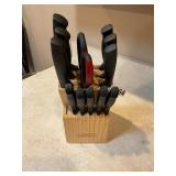12 knives/scissor and block- Farberware