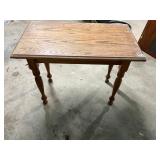 Wooden rectangle table