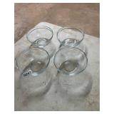 4 glass mixing bowls