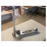 Razor scooter