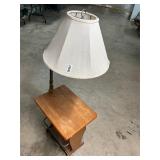 Wooden table mag rack lamp
