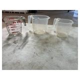 Pyrex glass 2 cup measure cup and 2 others