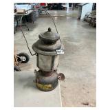 Vintage 2 mantle coleman lantern