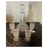 Crystal decanter and 4 glasses