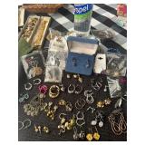 Lot of pierced earrings