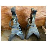 2- BlackJack- Jack stands 3 ton