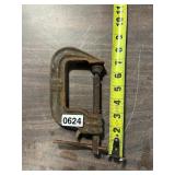 Metal C clamp