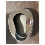 Stainless bed pan