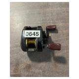 Bait caster fishing reel