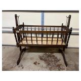 Wooden baby swinging crib/ bassinet