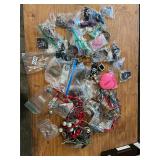Lot costume jewelry