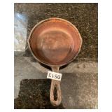 cast iron skillet with heat ring