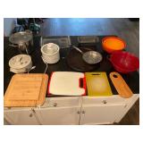 Kitchen cooking lot