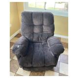 Clean rocker recliner