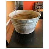 Galvanized bucket with handle