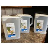 3- Mainstay 32 cup containers