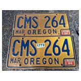 pair vintage orange Oregon license plates