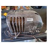 Vintage Airline Tube Radio - bakelite