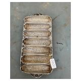 Aluminum cornbread stick pan