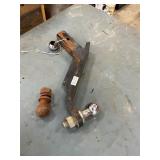 12ï¿½ drop receiver hitch and 2 balls
