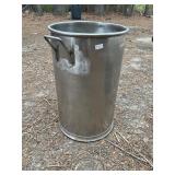 Heavy stainless pot 18ï¿½ across and 30ï¿½ tall