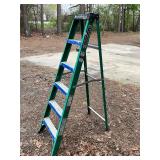 Louisville 6 ft aluminum ladder
