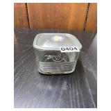 Medium glass/aluminum refrigerator dish/slid