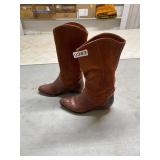 Italian Via Spiga leather boots 5 1/2