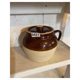 3 quart stoneware pot with lid