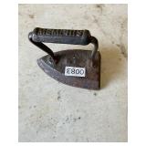 Memphis cast iron sadiron