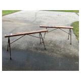 2 saw horses with foldable legs