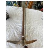 Pick axe working tool