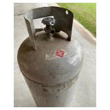 100 lb propane bottle -empty
