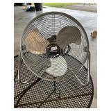 Lakewood have a velocity fan ï¿½ 20 inches