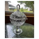 Beautiful round crystal candy dish
