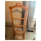 Wooden coat, Butler