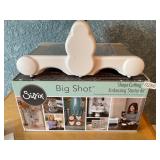 Sizzix big shot shape, cutting embossing kit