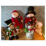Plush and glass snowman lot with tote