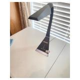 Desk lamp, works