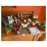 Decor lot- chickens, roosters, bear, love, all