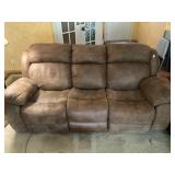 Nice Microsuede electric end cliners with charger