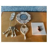 Heart hook, metal keys, decor lot