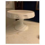 White pedestal cake plate- 13ï¿½