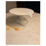 White pedestal cake plate 9ï¿½