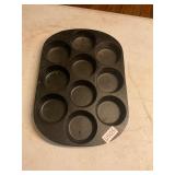 Old Mountain cast iron muffin pan