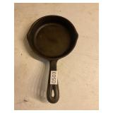6 1/2ï¿½ Waggoner cast iron skillet