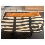 Black and White DSW carry bag- new