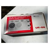 UR-66 a.m./FM/UHF3 band radio alarm clock