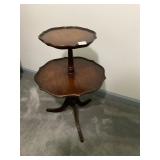 2 tier Duncan Phyfe style table